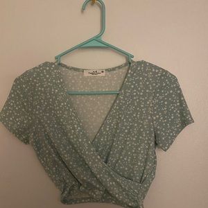 Cropped tee